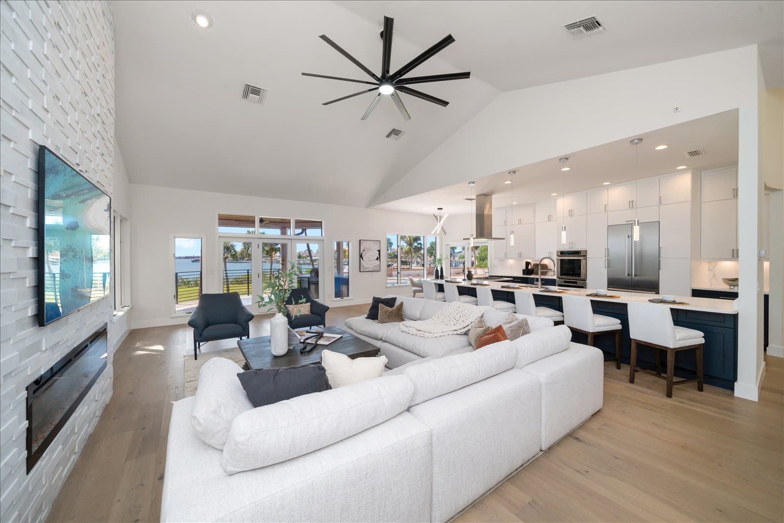 EA Builders project hero background